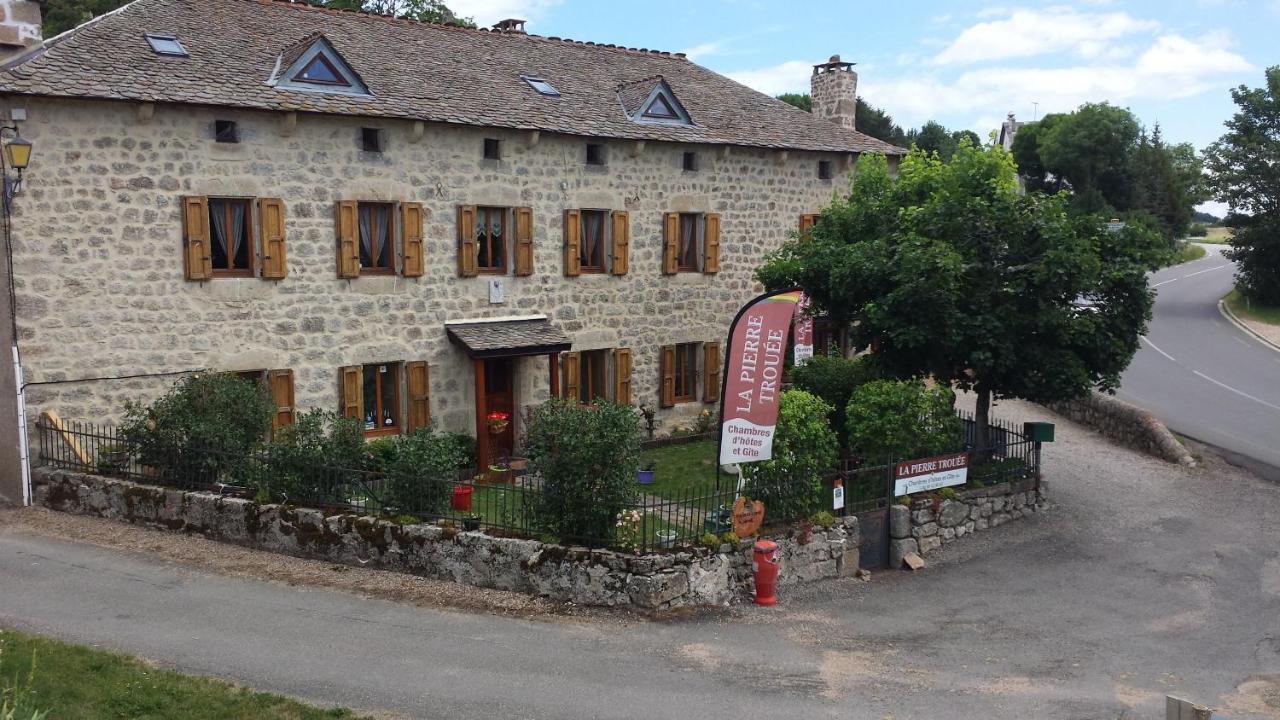 La Pierre Trouee Chambre D'Hotes Châteauneuf-de-Randon Екстериор снимка