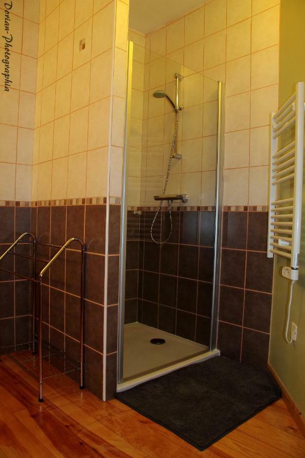 La Pierre Trouee Chambre D'Hotes Châteauneuf-de-Randon Екстериор снимка