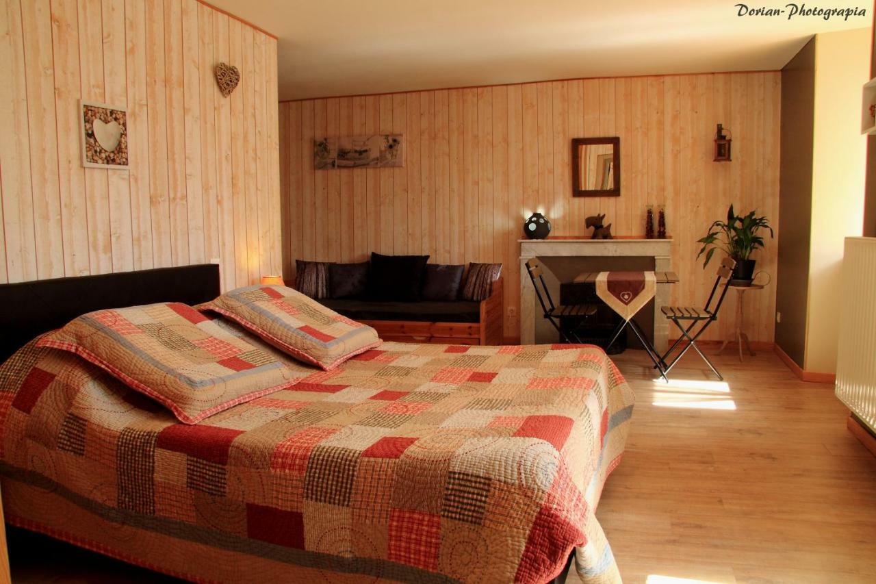 La Pierre Trouee Chambre D'Hotes Châteauneuf-de-Randon Екстериор снимка